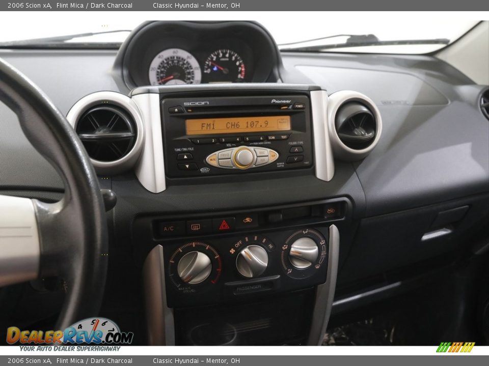 2006 Scion xA Flint Mica / Dark Charcoal Photo #9