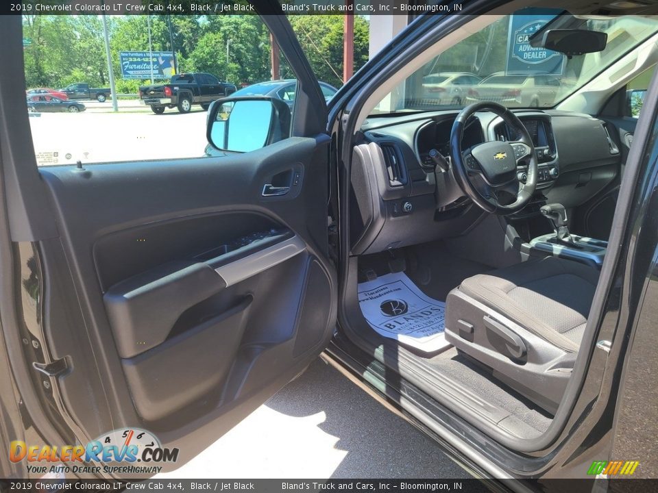 2019 Chevrolet Colorado LT Crew Cab 4x4 Black / Jet Black Photo #3