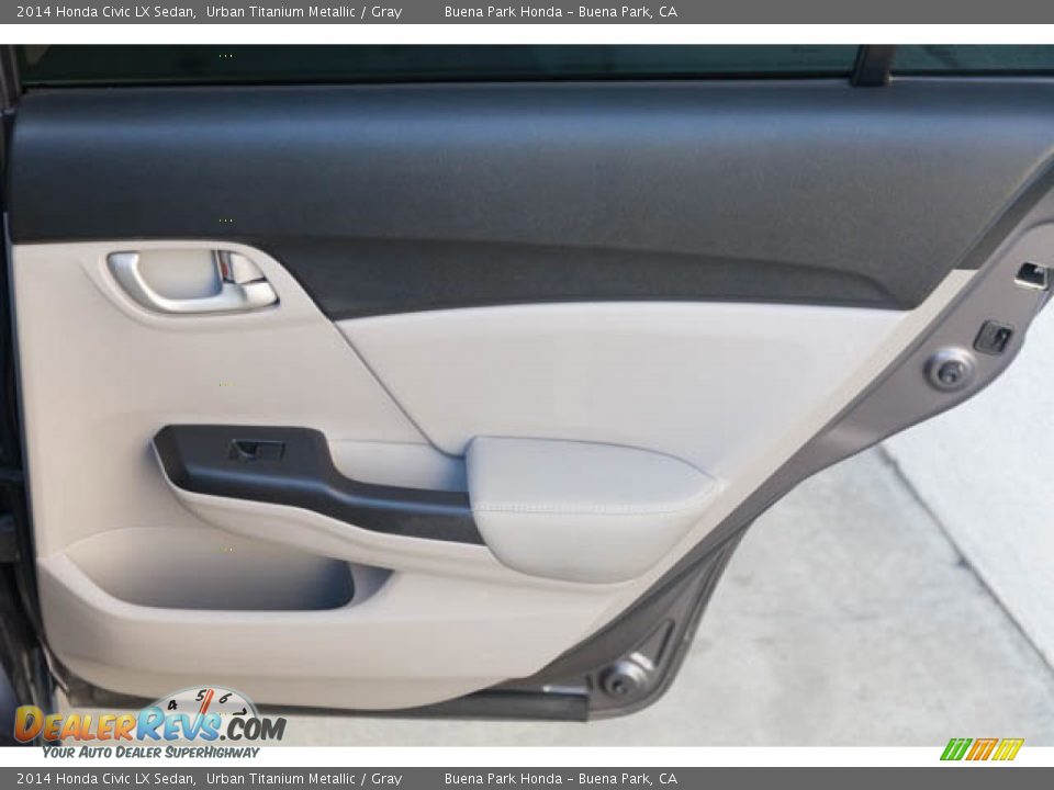 2014 Honda Civic LX Sedan Urban Titanium Metallic / Gray Photo #27