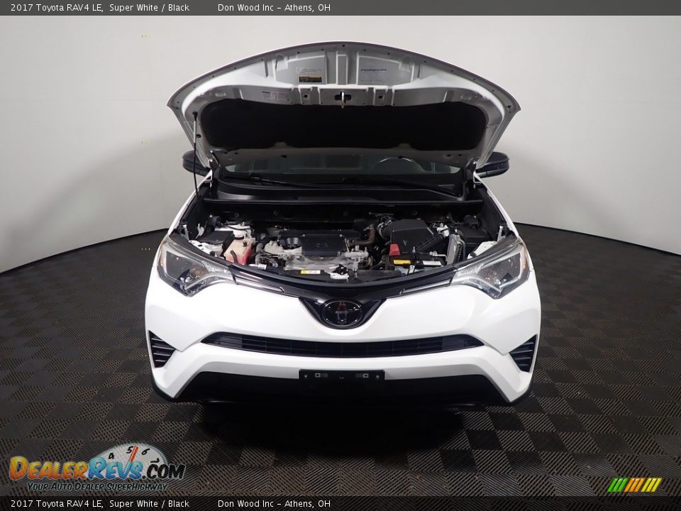 2017 Toyota RAV4 LE Super White / Black Photo #6