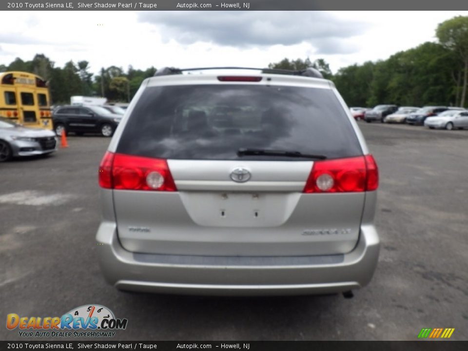 2010 Toyota Sienna LE Silver Shadow Pearl / Taupe Photo #5