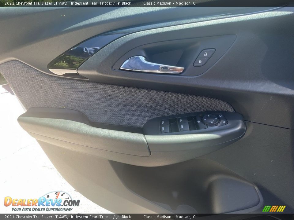 2021 Chevrolet TrailBlazer LT AWD Iridescent Pearl Tricoat / Jet Black Photo #8