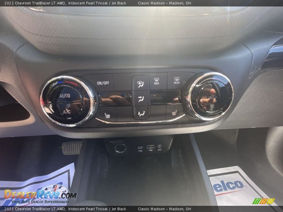 2021 Chevrolet TrailBlazer LT AWD Iridescent Pearl Tricoat / Jet Black Photo #13