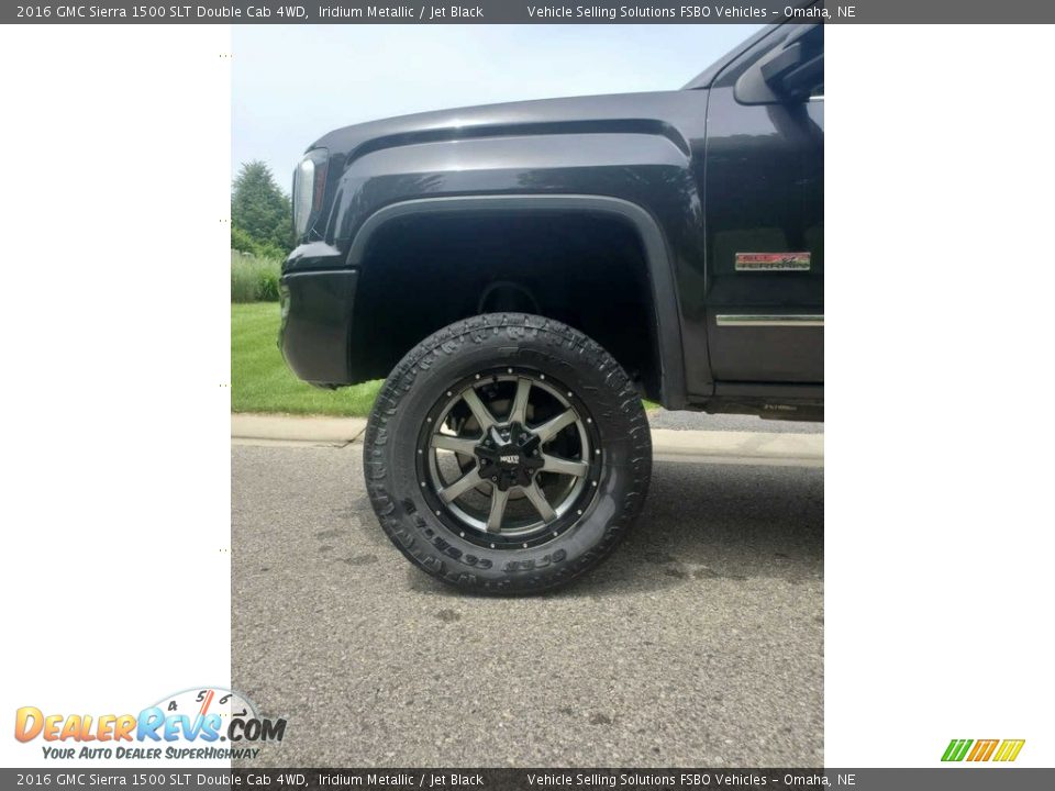 Custom Wheels of 2016 GMC Sierra 1500 SLT Double Cab 4WD Photo #6