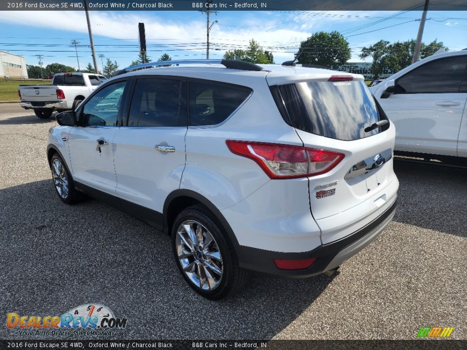 2016 Ford Escape SE 4WD Oxford White / Charcoal Black Photo #3