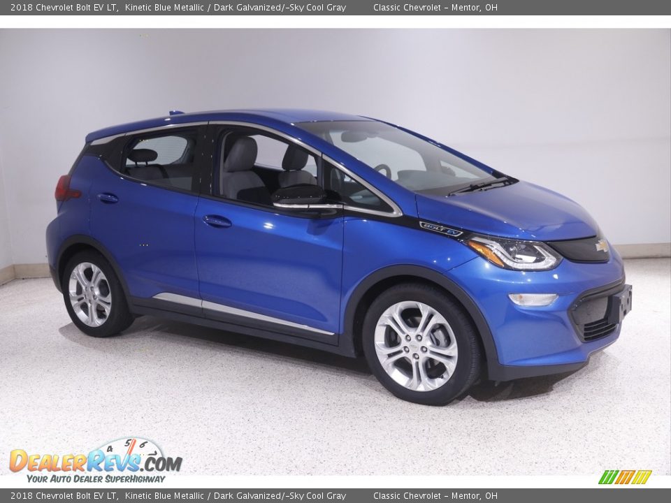 Front 3/4 View of 2018 Chevrolet Bolt EV LT Photo #1