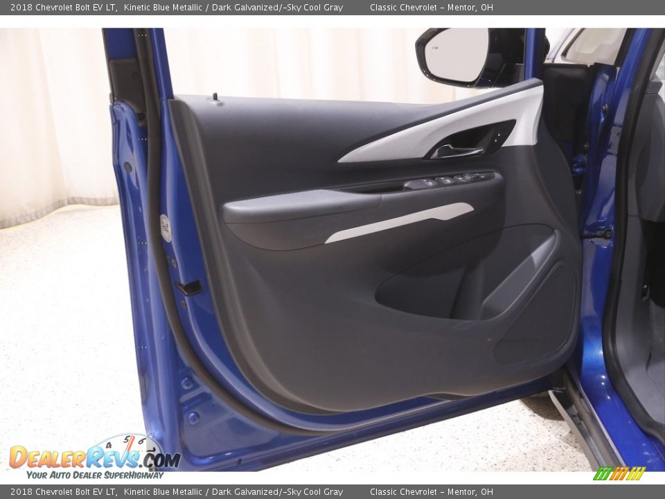 Door Panel of 2018 Chevrolet Bolt EV LT Photo #5