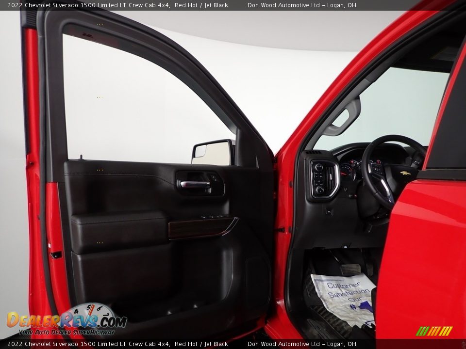 2022 Chevrolet Silverado 1500 Limited LT Crew Cab 4x4 Red Hot / Jet Black Photo #11