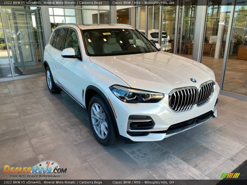 2022 BMW X5 xDrive40i Mineral White Metallic / Canberra Beige Photo #1