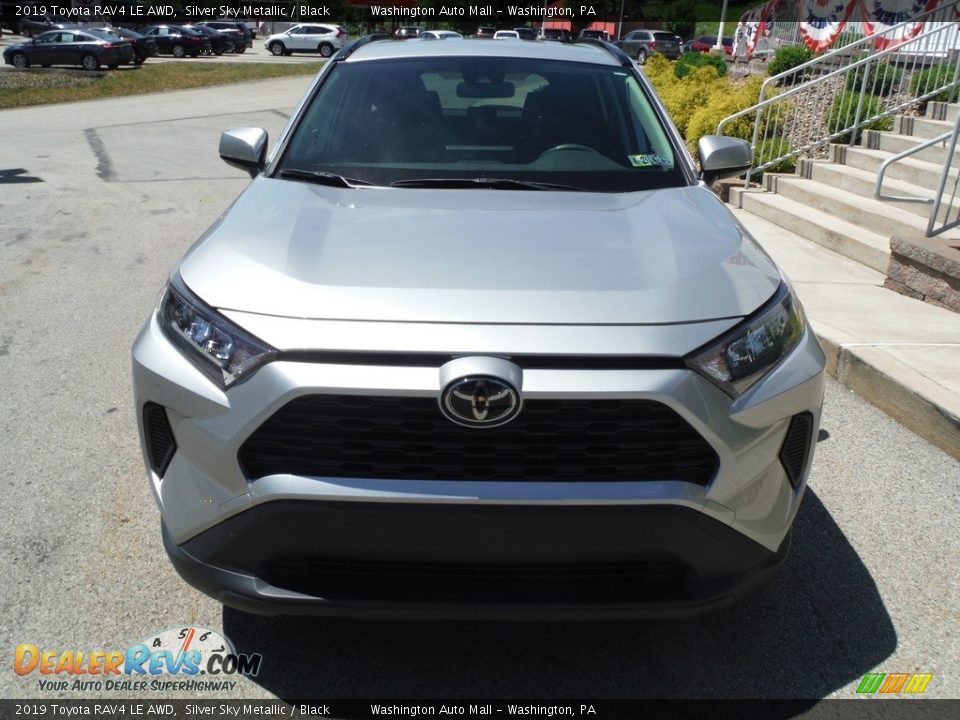 2019 Toyota RAV4 LE AWD Silver Sky Metallic / Black Photo #4