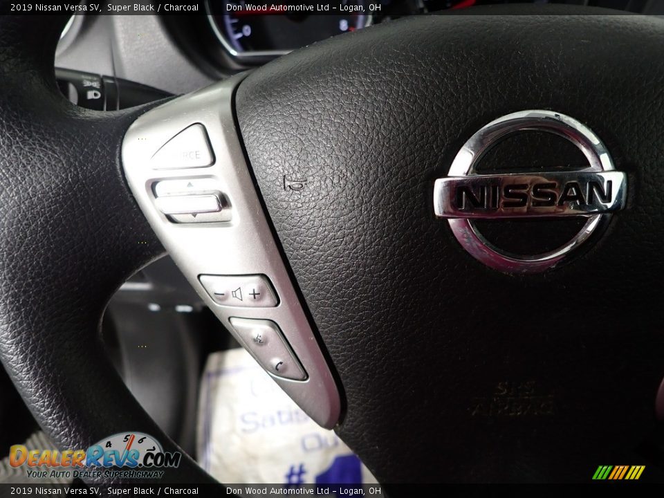 2019 Nissan Versa SV Super Black / Charcoal Photo #15