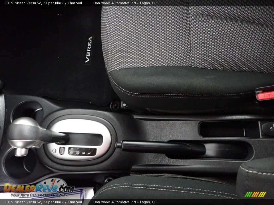 2019 Nissan Versa SV Super Black / Charcoal Photo #19