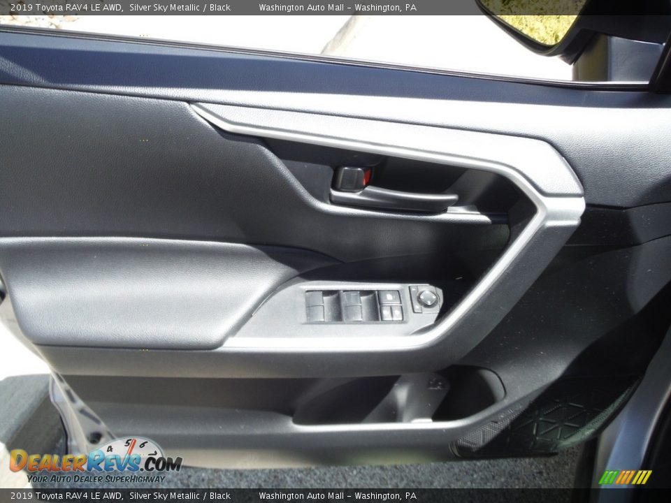 2019 Toyota RAV4 LE AWD Silver Sky Metallic / Black Photo #11