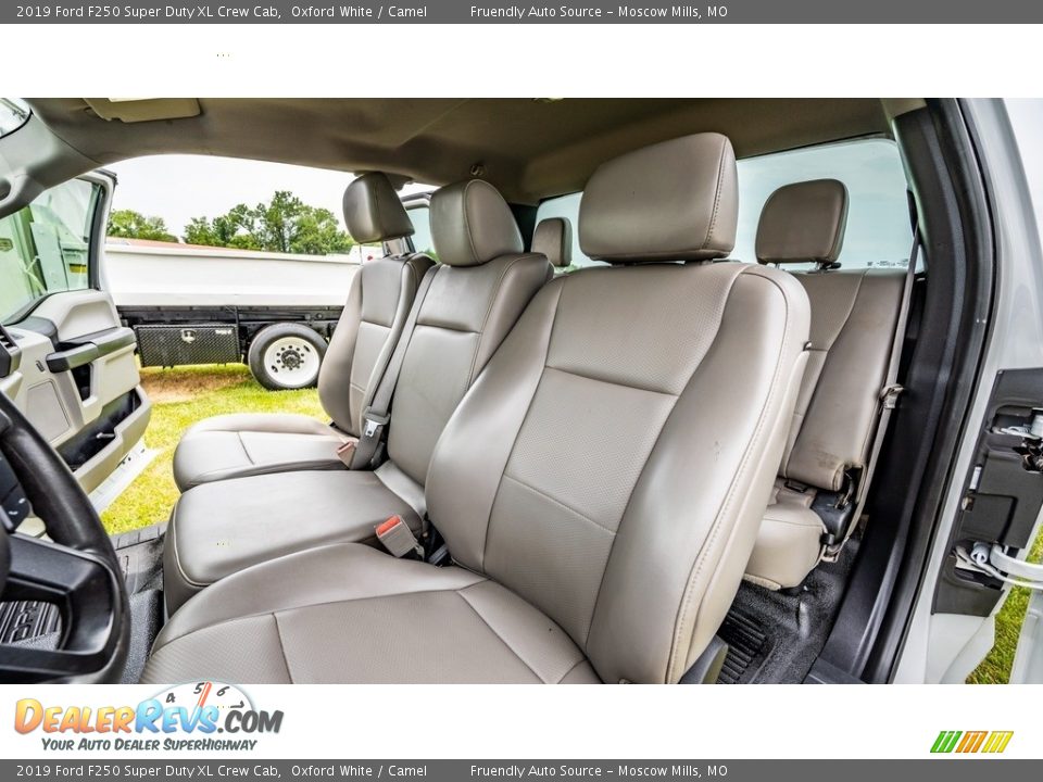 2019 Ford F250 Super Duty XL Crew Cab Oxford White / Camel Photo #17