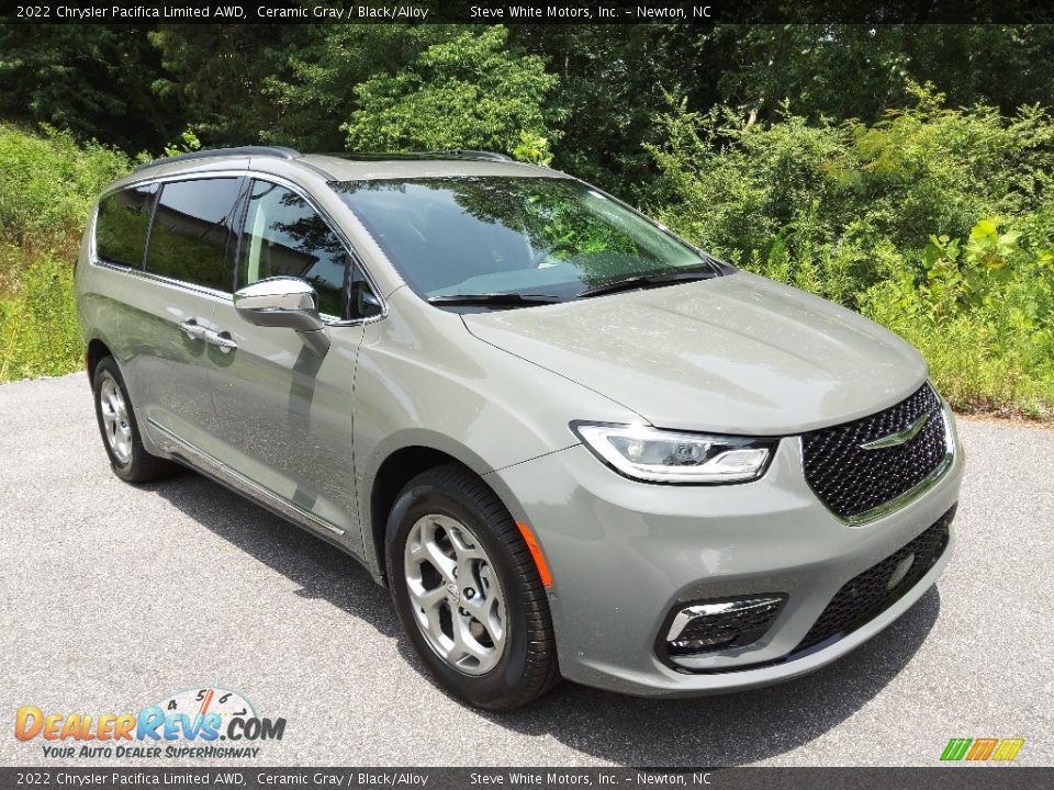 2022 Chrysler Pacifica Limited AWD Ceramic Gray / Black/Alloy Photo #4