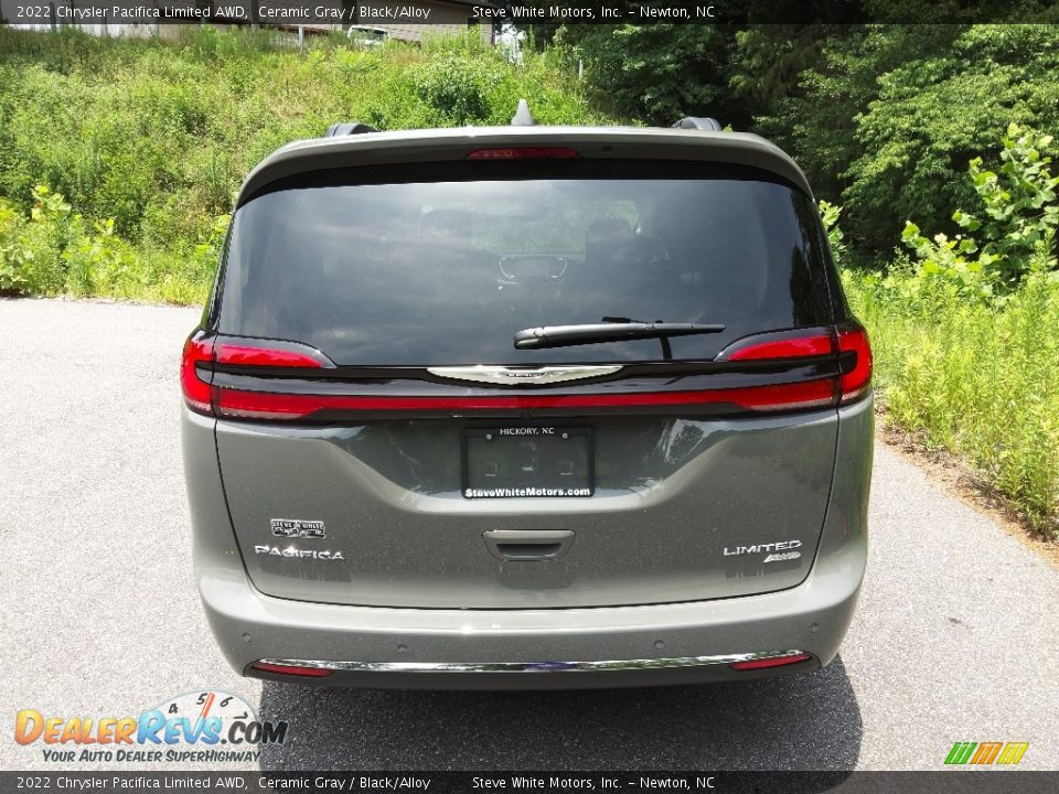 2022 Chrysler Pacifica Limited AWD Ceramic Gray / Black/Alloy Photo #7