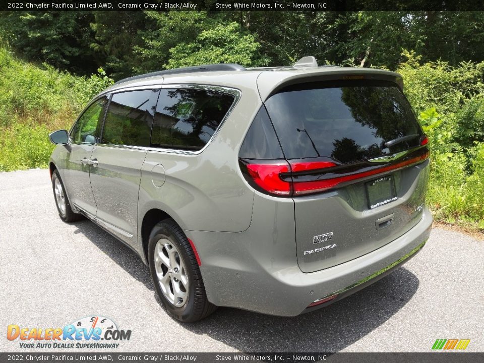 2022 Chrysler Pacifica Limited AWD Ceramic Gray / Black/Alloy Photo #8