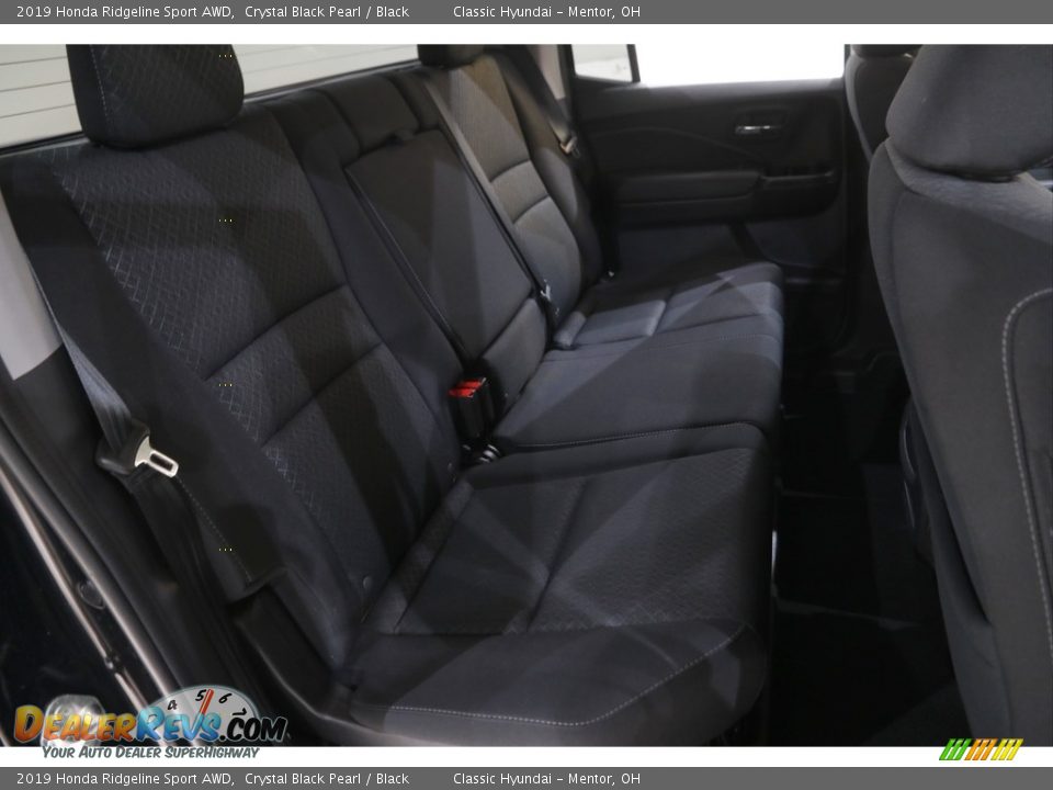 2019 Honda Ridgeline Sport AWD Crystal Black Pearl / Black Photo #16