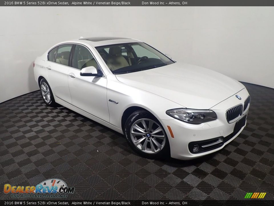 2016 BMW 5 Series 528i xDrive Sedan Alpine White / Venetian Beige/Black Photo #6