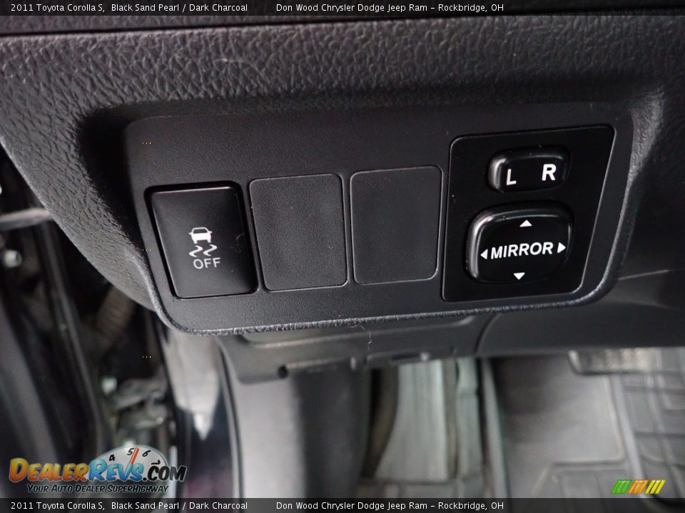 2011 Toyota Corolla S Black Sand Pearl / Dark Charcoal Photo #13