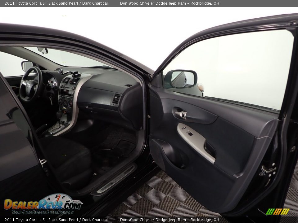 2011 Toyota Corolla S Black Sand Pearl / Dark Charcoal Photo #24