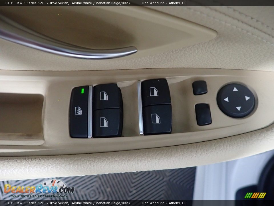 2016 BMW 5 Series 528i xDrive Sedan Alpine White / Venetian Beige/Black Photo #25