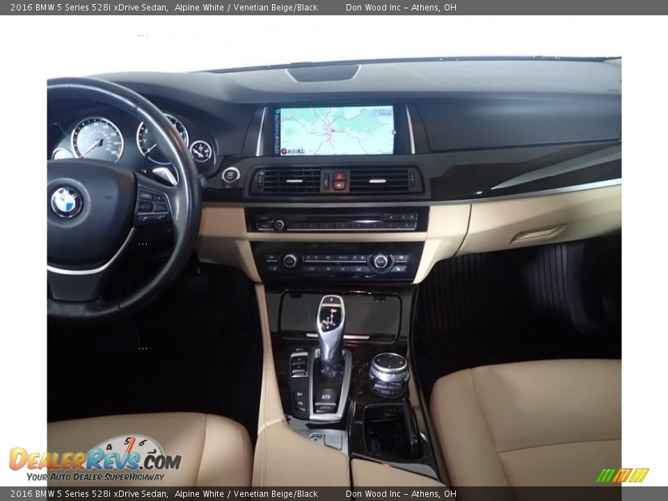 2016 BMW 5 Series 528i xDrive Sedan Alpine White / Venetian Beige/Black Photo #29