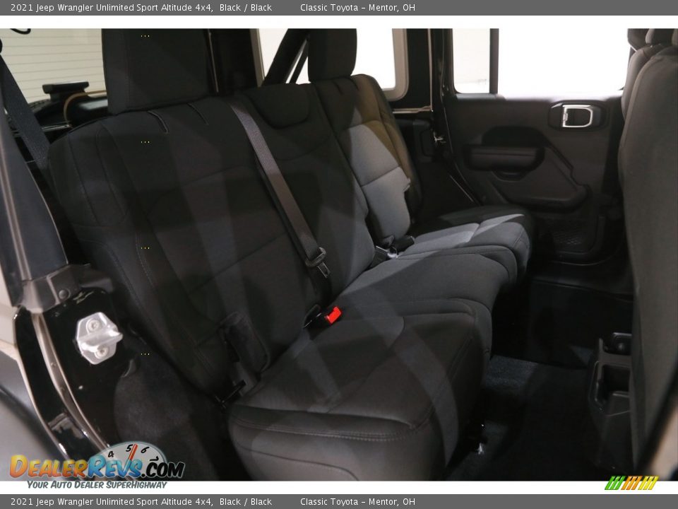 2021 Jeep Wrangler Unlimited Sport Altitude 4x4 Black / Black Photo #18