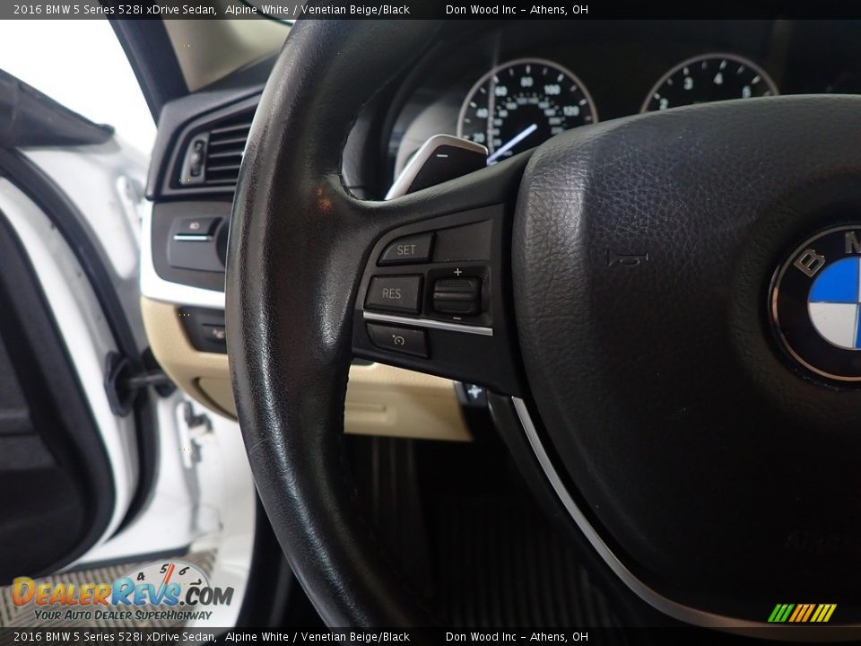 2016 BMW 5 Series 528i xDrive Sedan Alpine White / Venetian Beige/Black Photo #33