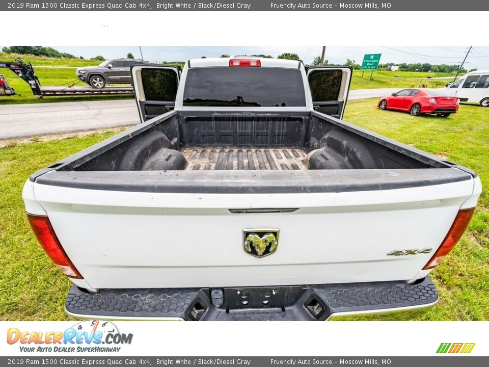 2019 Ram 1500 Classic Express Quad Cab 4x4 Bright White / Black/Diesel Gray Photo #21