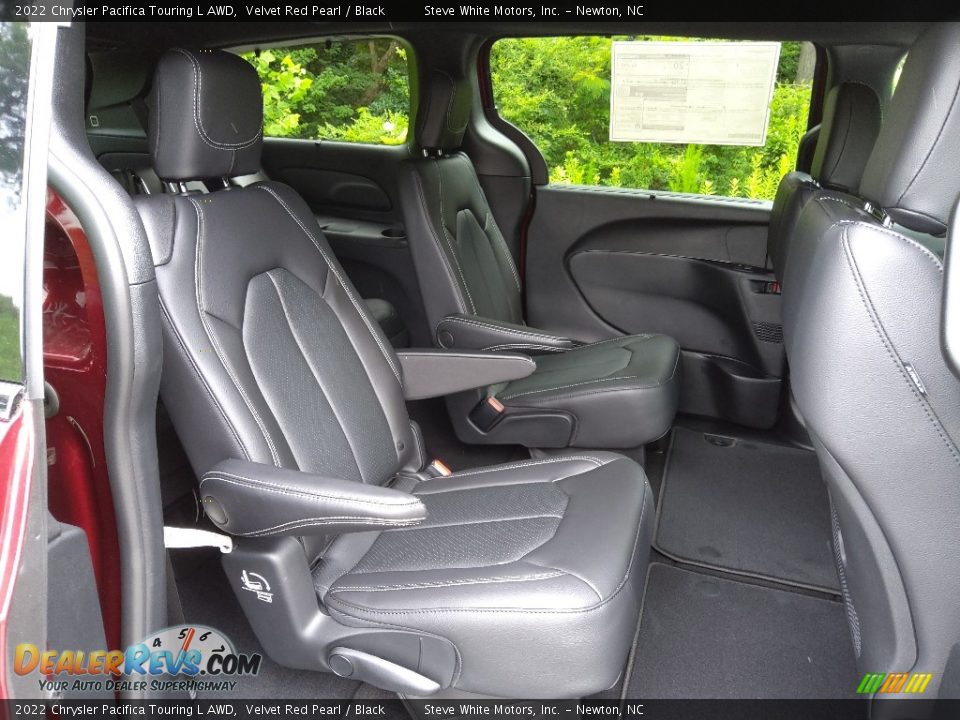 Rear Seat of 2022 Chrysler Pacifica Touring L AWD Photo #16