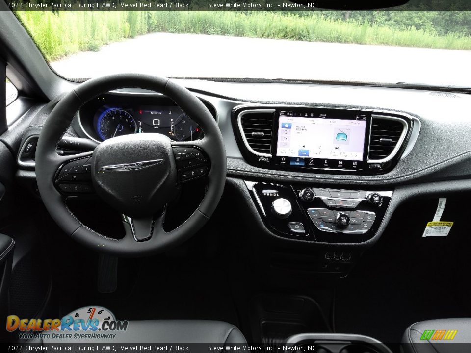 Dashboard of 2022 Chrysler Pacifica Touring L AWD Photo #18