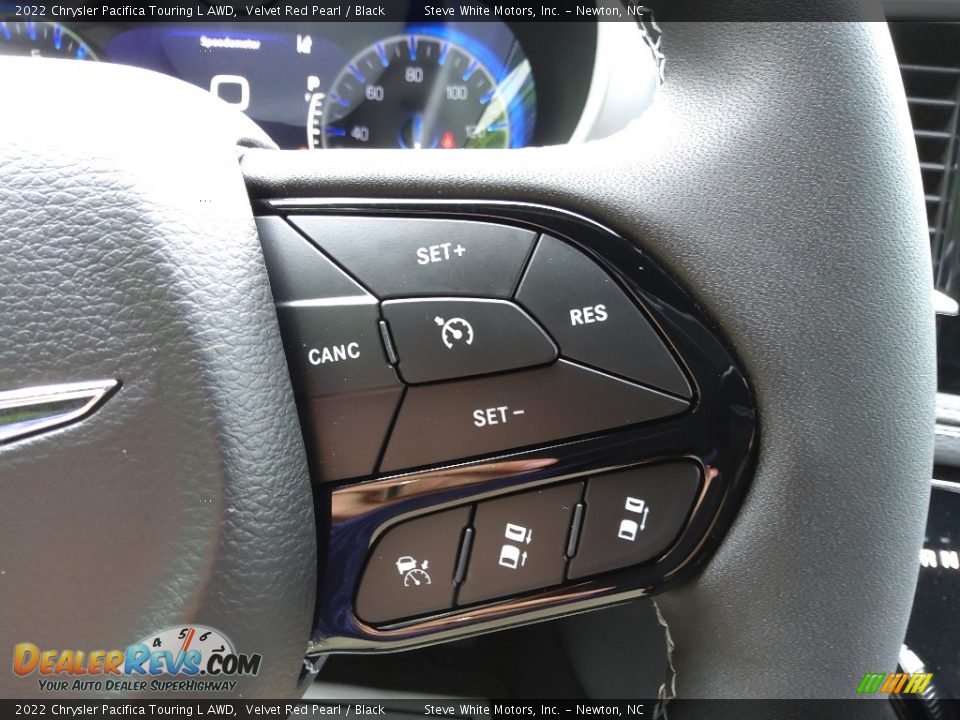 2022 Chrysler Pacifica Touring L AWD Steering Wheel Photo #20