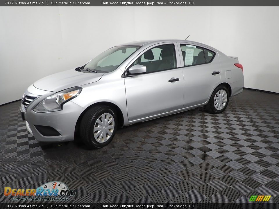 2017 Nissan Altima 2.5 S Gun Metallic / Charcoal Photo #5