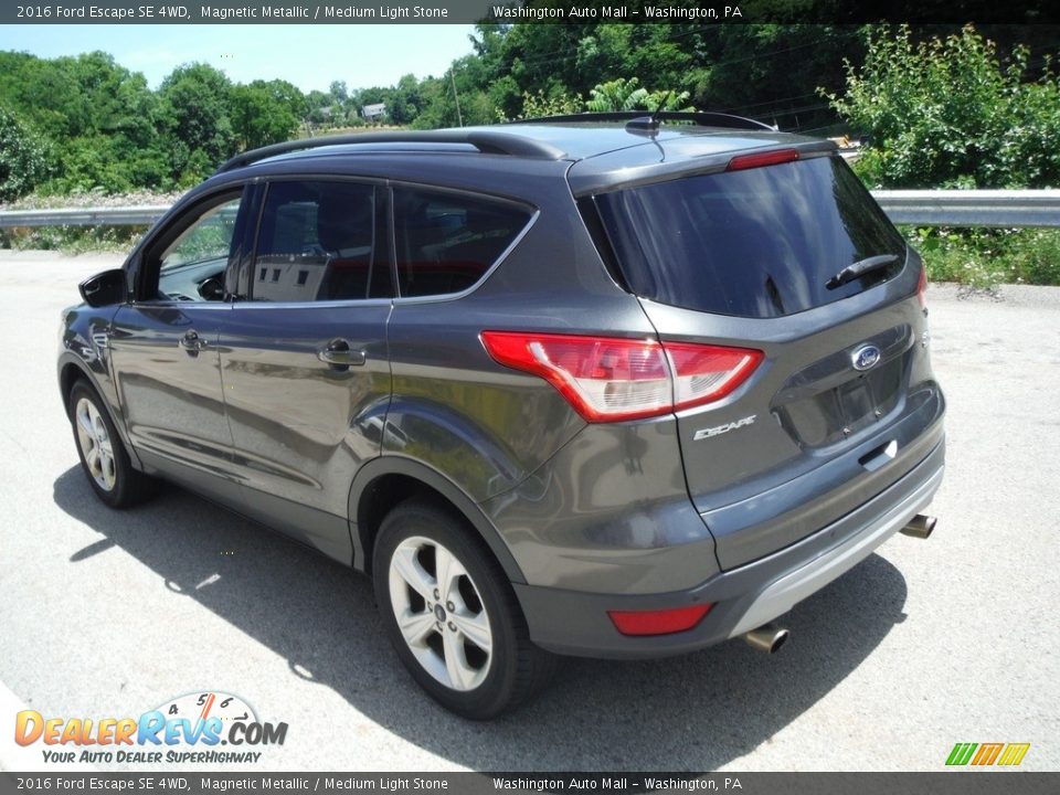 2016 Ford Escape SE 4WD Magnetic Metallic / Medium Light Stone Photo #7