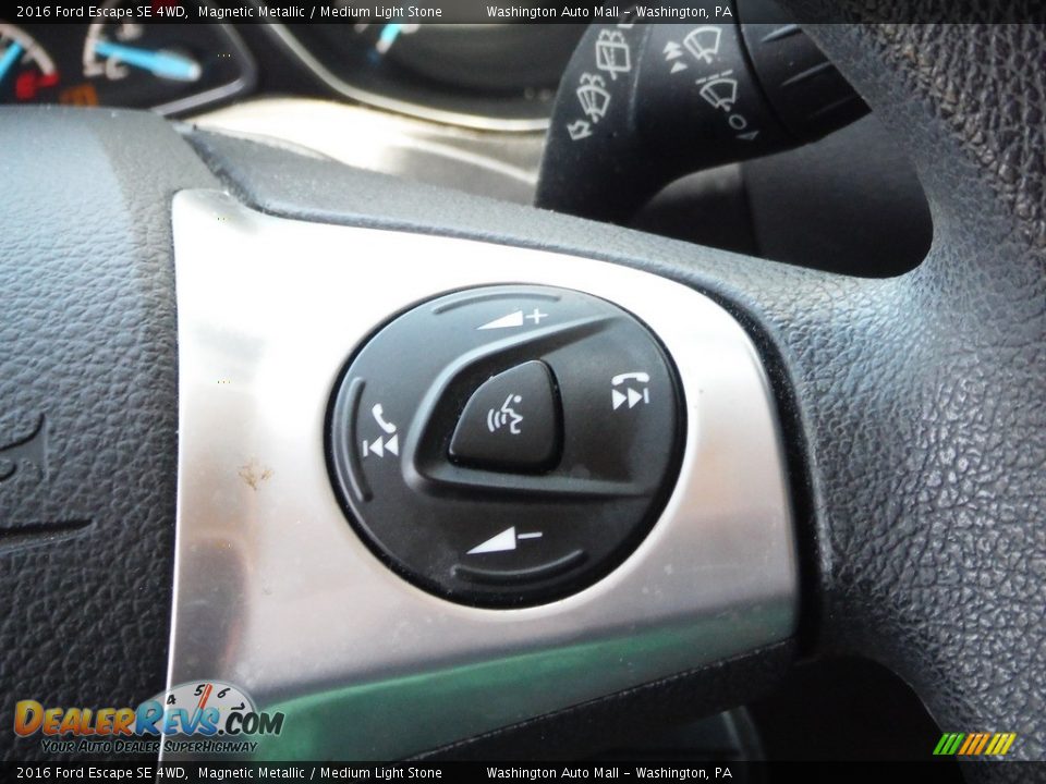 2016 Ford Escape SE 4WD Magnetic Metallic / Medium Light Stone Photo #22