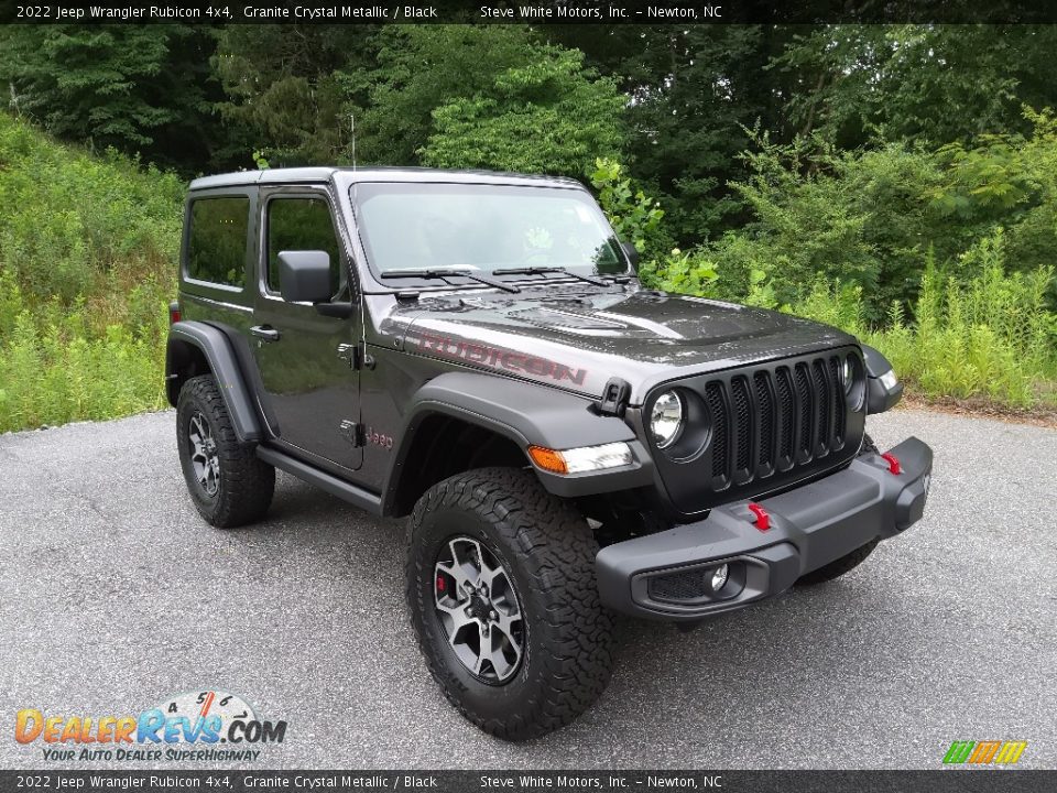 Front 3/4 View of 2022 Jeep Wrangler Rubicon 4x4 Photo #4