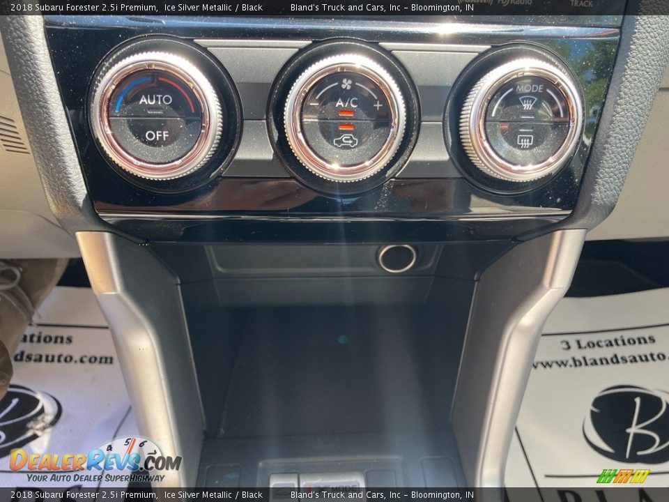 Controls of 2018 Subaru Forester 2.5i Premium Photo #21