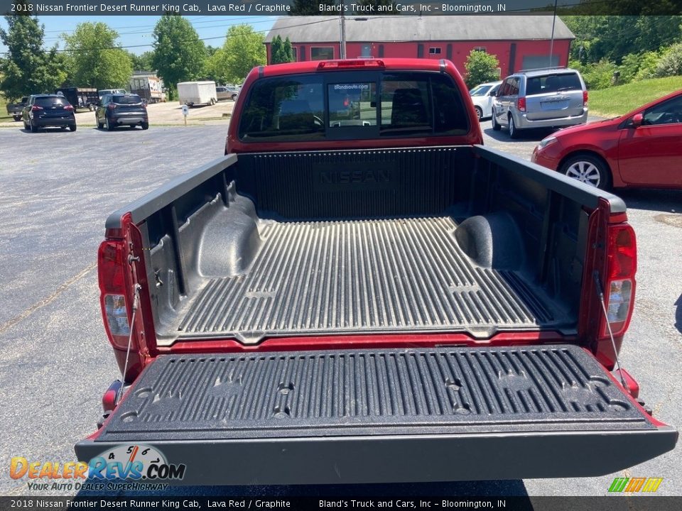 2018 Nissan Frontier Desert Runner King Cab Lava Red / Graphite Photo #5