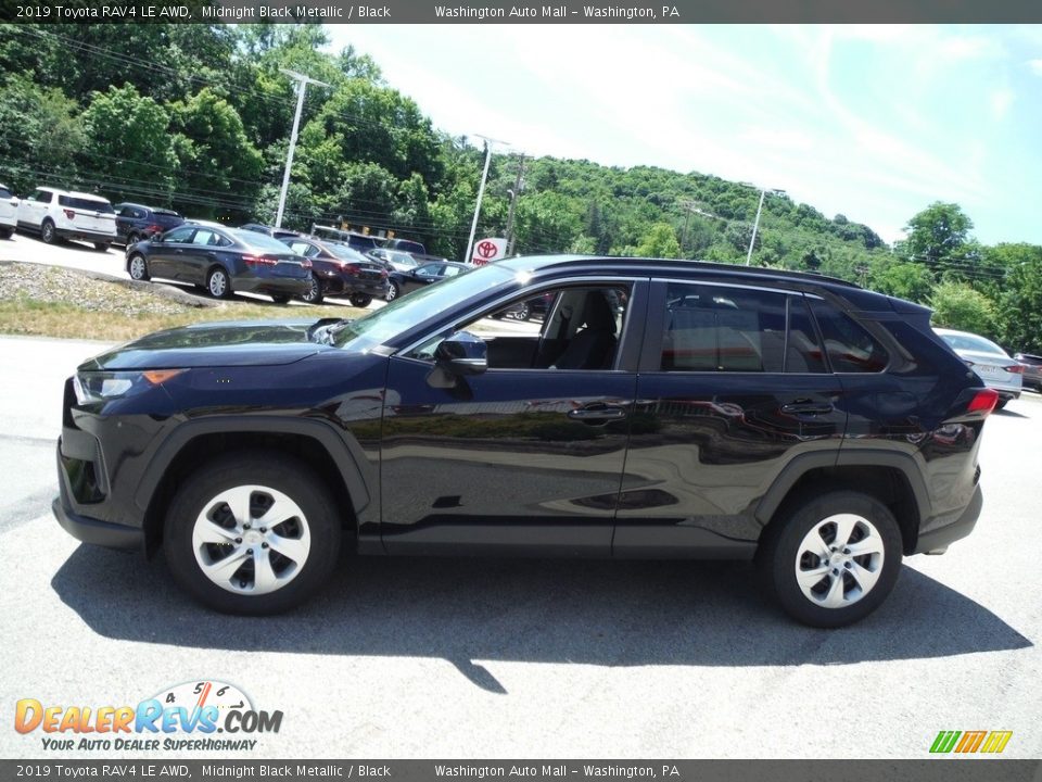 2019 Toyota RAV4 LE AWD Midnight Black Metallic / Black Photo #5