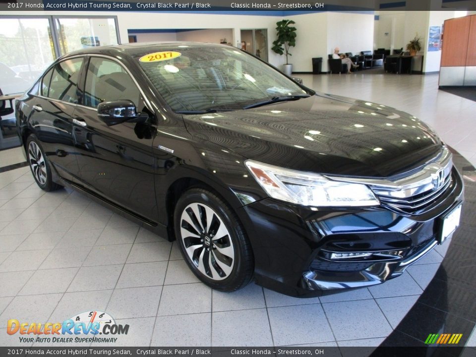 2017 Honda Accord Hybrid Touring Sedan Crystal Black Pearl / Black Photo #3