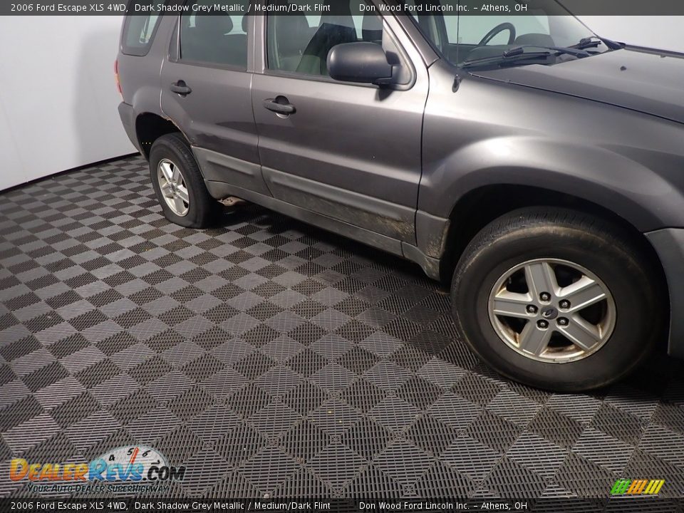 2006 Ford Escape XLS 4WD Dark Shadow Grey Metallic / Medium/Dark Flint Photo #3