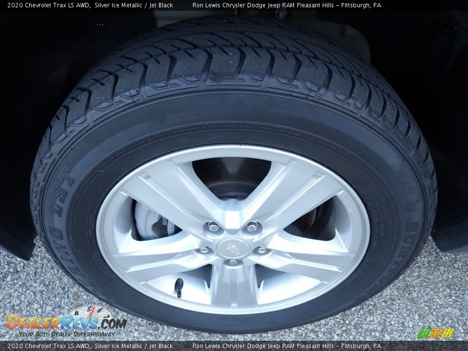2020 Chevrolet Trax LS AWD Silver Ice Metallic / Jet Black Photo #10