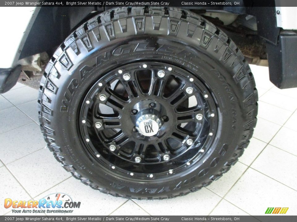 2007 Jeep Wrangler Sahara 4x4 Bright Silver Metallic / Dark Slate Gray/Medium Slate Gray Photo #11