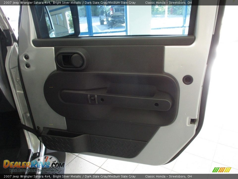 2007 Jeep Wrangler Sahara 4x4 Bright Silver Metallic / Dark Slate Gray/Medium Slate Gray Photo #15