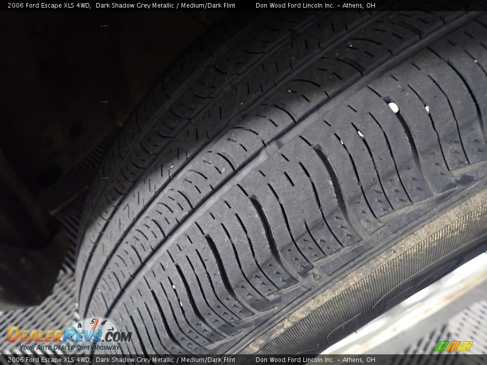 2006 Ford Escape XLS 4WD Dark Shadow Grey Metallic / Medium/Dark Flint Photo #13