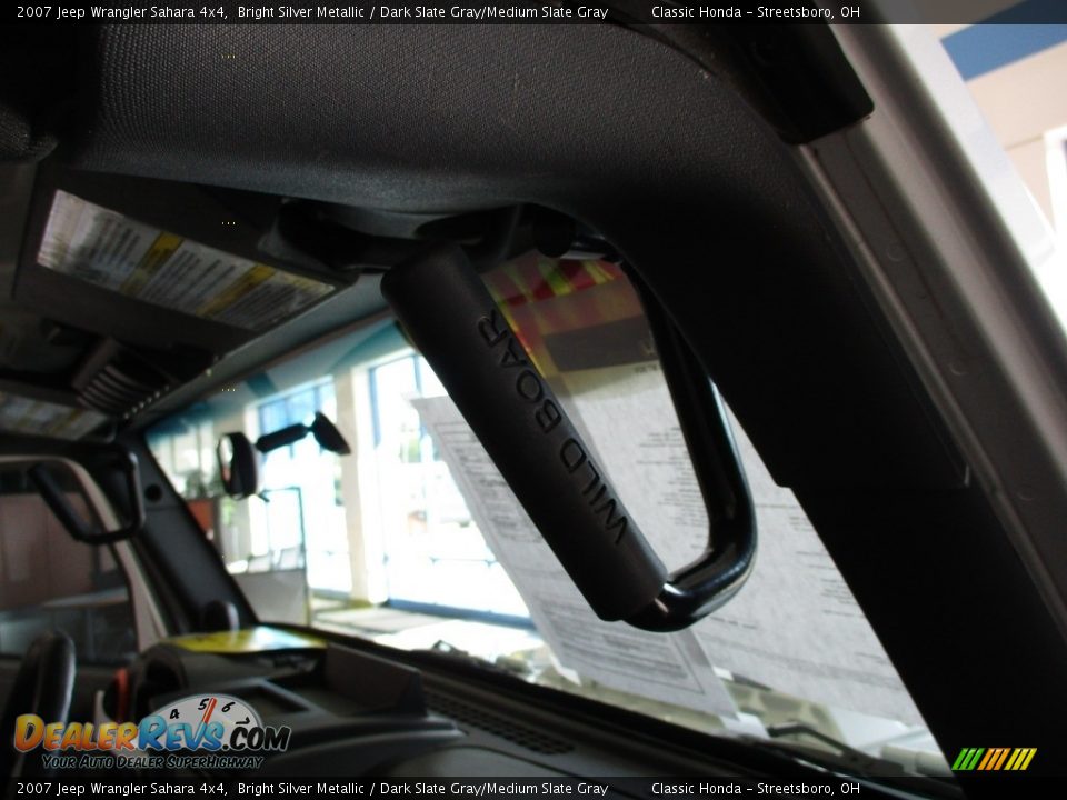 2007 Jeep Wrangler Sahara 4x4 Bright Silver Metallic / Dark Slate Gray/Medium Slate Gray Photo #17