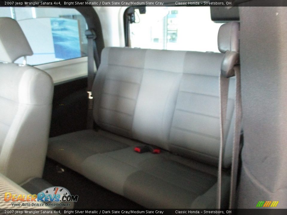 2007 Jeep Wrangler Sahara 4x4 Bright Silver Metallic / Dark Slate Gray/Medium Slate Gray Photo #26