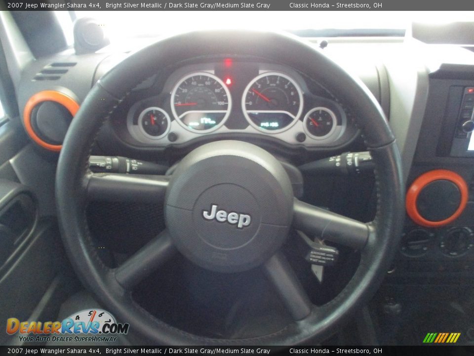 2007 Jeep Wrangler Sahara 4x4 Bright Silver Metallic / Dark Slate Gray/Medium Slate Gray Photo #27