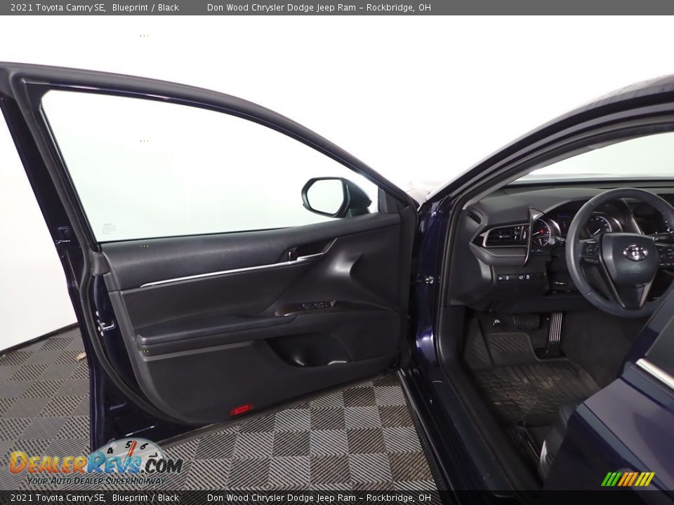 2021 Toyota Camry SE Blueprint / Black Photo #13